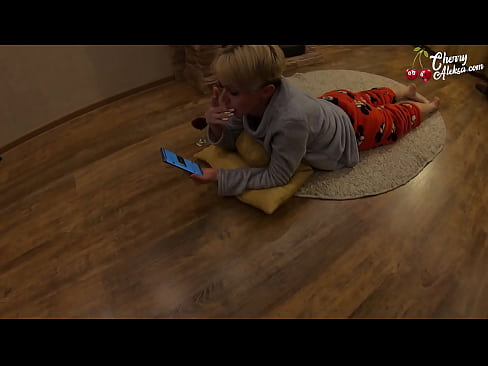 ❤️ Crazy Blonde Sucking Dick Dick Dike û Li Ser Wê Diçike - Anal Cins Sex li me